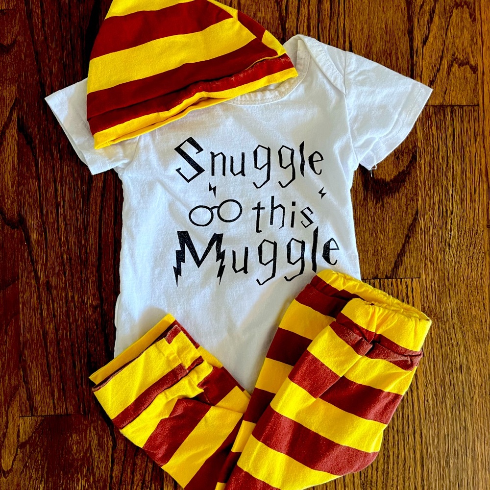 Harry Potter Infant Onesie, Pant & Hat Set